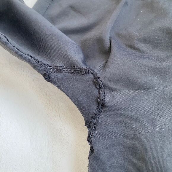 Lululemon Black Cropped Tights - Picture 6 of 6